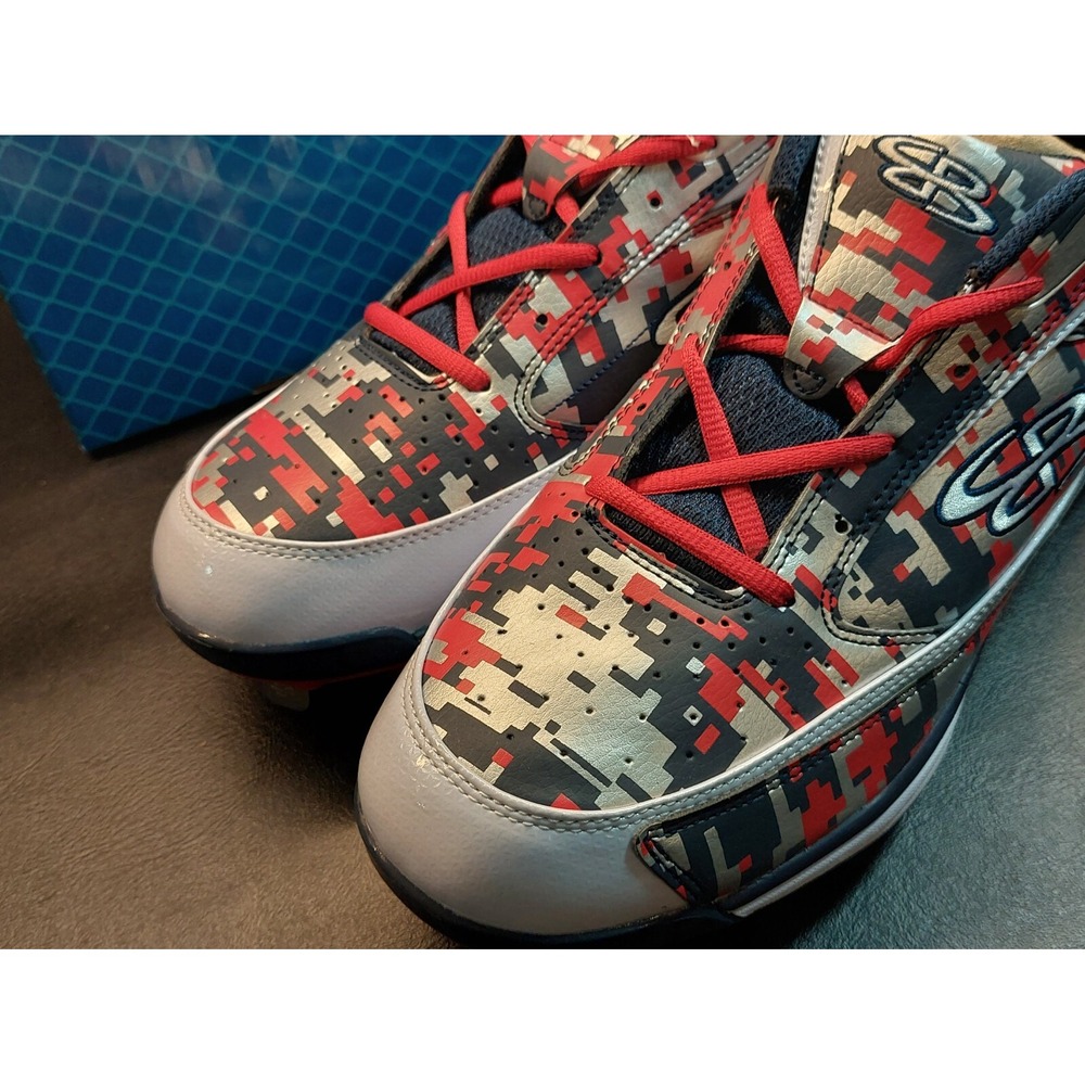 Boombah Men's 14 Metal Baseball Cleats Red Navy Blue Camo Shoes BM15052-7 - Picture 2 of 11
